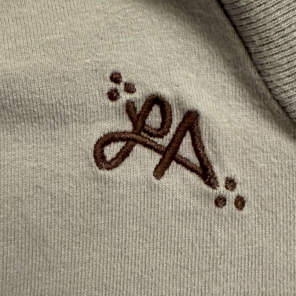 VANS - Short Sleeve Crop Keyhole Crop-top - Picture 10 of 11